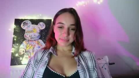 Snapshot of ms_sophiee chatting on 11-12-25, 11:14 ms_sophiee online show from 11-12-25, 11:14