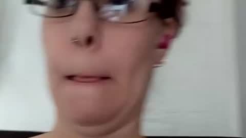 melissa online show from 12-19-25, 06:59