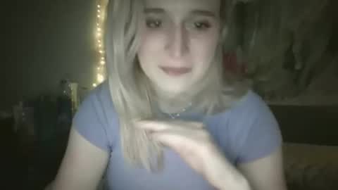 msclairewhatever online show from 09-12-25, 12:22