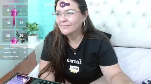 Jossie online show from 02-08-25, 02:58