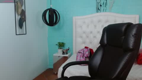 Jossie online show from 03-04-25, 02:27