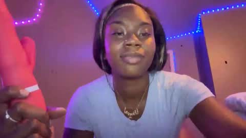 mskitty000 online show from 09-17-25, 11:50