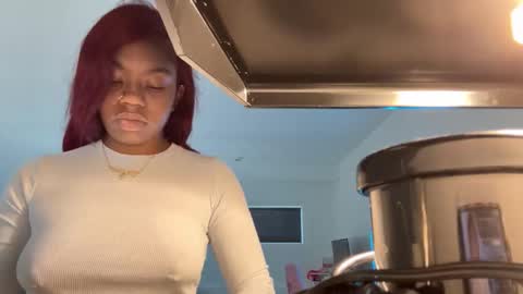 mskitty000 online show from 12-18-25, 07:42