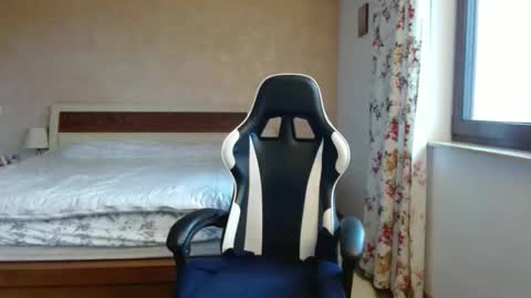 Snapshot of msmarshmallow1 chatting on 10-01-25, 09:26 msmarshmallow1 online show from 10-01-25, 09:26