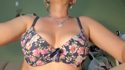 MsPurrfectLove online show from 03-02-25, 02:43