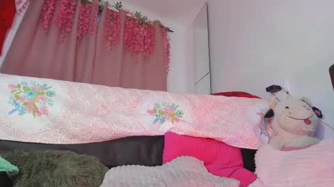 Chloe new account online show from 10-06-25, 11:02