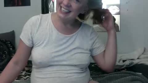 mswhitneyy online show from 03-18-26, 04:48