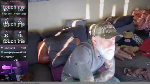 Snapshot of mtlbiker chatting on 01-18-26, 08:56 BikerDude online show from 01-18-26, 08:56