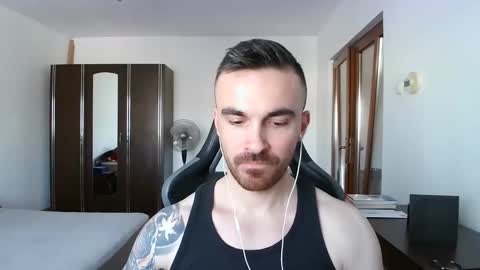 Victor online show from 12-17-25, 12:33