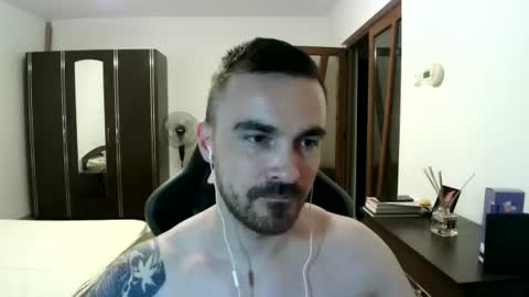 Snapshot of mu5clemania chatting on 06-13-26, 08:51 Victor online show from 06-13-26, 08:51
