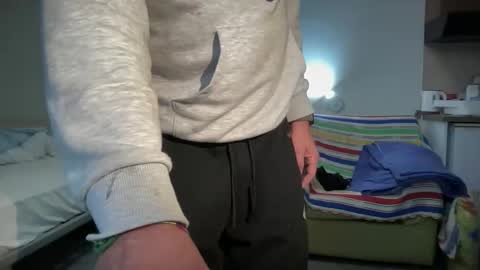 Snapshot of much_fun1 chatting on 10-01-25, 06:47 much_fun1 online show from 10-01-25, 06:47