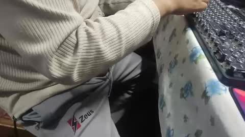 zenon online show from 09-19-25, 02:46