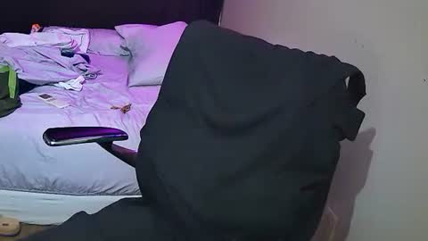 Muffdiver online show from 02-08-25, 09:36