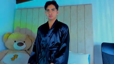 Snapshot of muichiro_tokito1 chatting on 02-07-25, 03:45 muichiro tokito1 online show from 02-07-25, 03:45