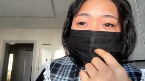 Mia online show from 04-13-26, 10:15