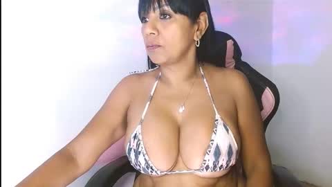 yuli online show from 01-15-26, 07:57