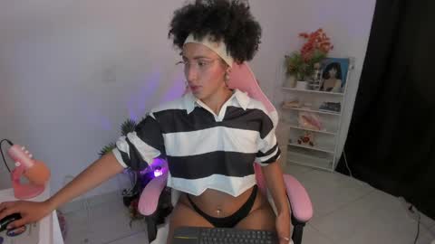 HEY GUYS IF YOU LIKE SEXY SHOW YOU ARE IN THE CORRECT PLACE CU WENESDAY PVT OPEN   TRANSMISSION TIME 5 PM - 10 PM COLOMBIA online show from 03-31-26, 01:40