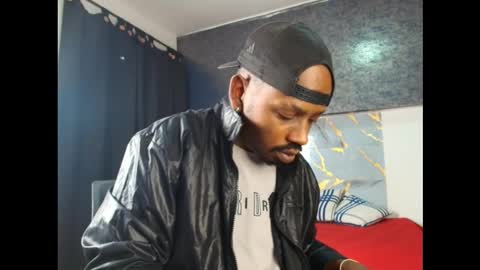 Muller Asher online show from 11-23-25, 04:12