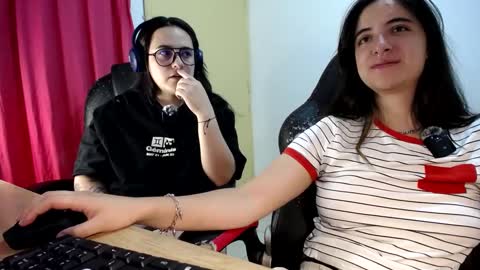 Snapshot of multiorgasmic_6 chatting on 09-24-25, 12:14 Dani and Alex online show from 09-24-25, 12:14