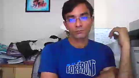Snapshot of mumbaimonster8inch chatting on 09-21-25, 06:04 rajesh engineer online show from 09-21-25, 06:04
