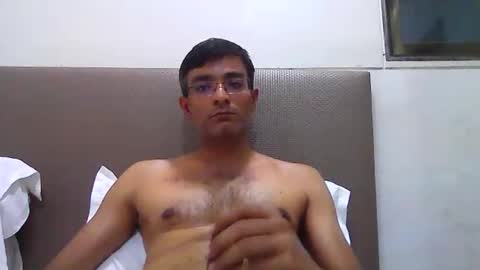 Snapshot of mumbaimonster8inch chatting on 10-10-25, 12:37 rajesh engineer online show from 10-10-25, 12:37