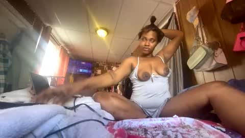 Snapshot of mumnxdor chatting on 04-17-26, 01:25 mumnxdor online show from 04-17-26, 01:25