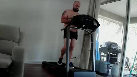 Snapshot of munchies420 chatting on 03-03-26, 12:55 Bearded online show from 03-03-26, 12:55