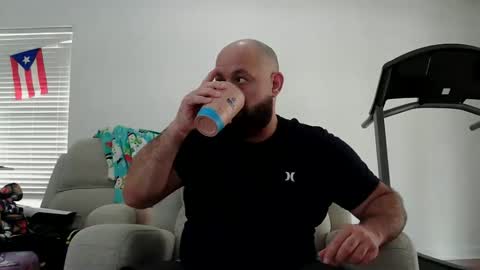 Snapshot of munchies420 chatting on 03-16-26, 07:18 Bearded online show from 03-16-26, 07:18