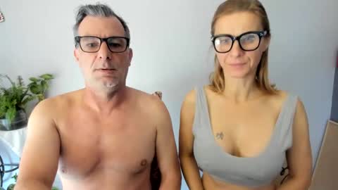 Snapshot of munishpunish chatting on 01-19-25, 09:22 LOVELY JULIA Peter DAY online show from 01-19-25, 09:22