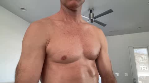 Snapshot of murakmi800 chatting on 01-20-25, 04:55 Araki online show from 01-20-25, 04:55