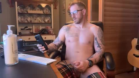 Snapshot of murdockjones7989 chatting on 11-16-25, 10:43 murdockjones7989 online show from 11-16-25, 10:43