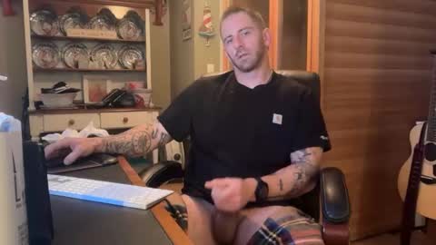 Snapshot of murdockjones7989 chatting on 11-17-25, 09:15 murdockjones7989 online show from 11-17-25, 09:15