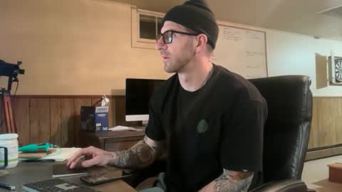 Snapshot of murdockjones7989 chatting on 02-15-26, 10:47 murdockjones7989 online show from 02-15-26, 10:47