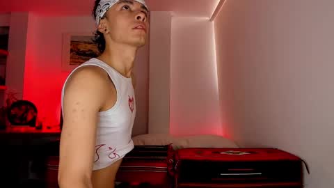 Snapshot of murielkarmesi chatting on 12-21-24, 05:29 murielkarmesi online show from 12-21-24, 05:29