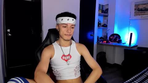 Snapshot of murielkarmesi chatting on 01-10-25, 02:23 murielkarmesi online show from 01-10-25, 02:23