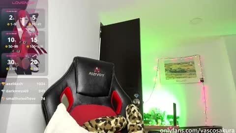 Snapshot of murielkarmesi chatting on 02-17-25, 12:54 murielkarmesi online show from 02-17-25, 12:54