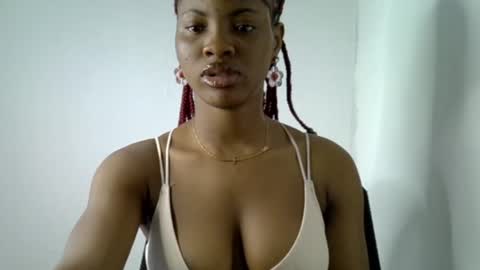 muscle_queen0 online show from 02-12-26, 08:42