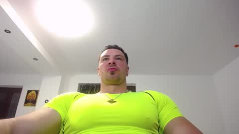 Snapshot of muscleaj69 chatting on 03-09-26, 05:06 AJ online show from 03-09-26, 05:06