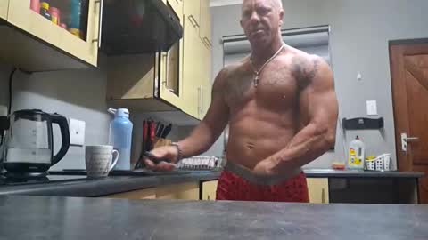 muscledaddy69s online show from 02-12-26, 01:22