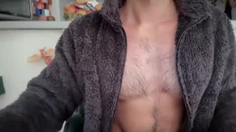 musclehair3 online show from 02-03-25, 12:36