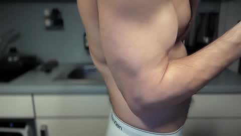 musclehair3 online show from 02-05-25, 10:12