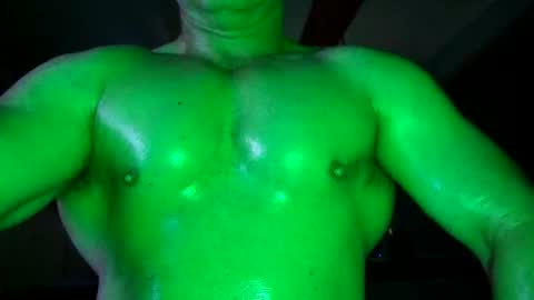 Snapshot of muscles_hulk chatting on 06-09-26, 11:38 Hulk Muscles - NEW ACCOUNT online show from 06-09-26, 11:38