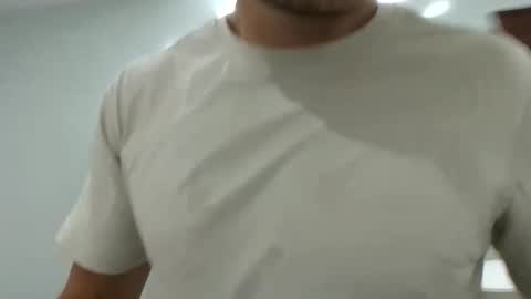 Snapshot of muscleshow00 chatting on 05-25-26, 02:50 muscleshow00 online show from 05-25-26, 02:50