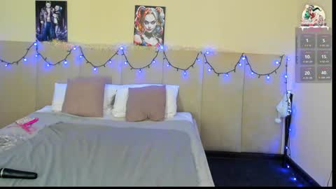 Snapshot of musclexxxbarbie chatting on 01-04-25, 05:37 Eva online show from 01-04-25, 05:37