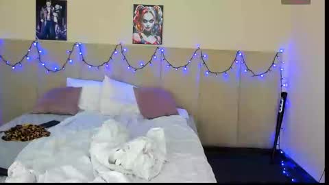 Snapshot of musclexxxbarbie chatting on 03-09-25, 12:42 Eva online show from 03-09-25, 12:42