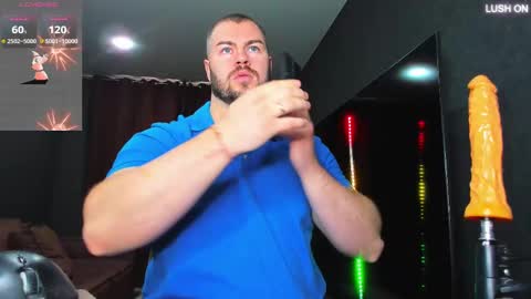 Snapshot of muscularjohnforu chatting on 03-08-25, 09:50 click icon for peach online show from 03-08-25, 09:50