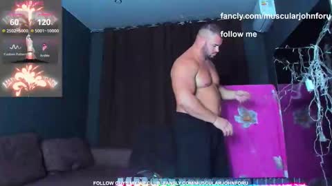 Snapshot of muscularjohnforu chatting on 09-17-25, 03:57 click icon for peach online show from 09-17-25, 03:57