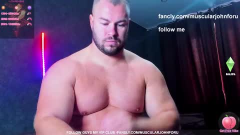 Snapshot of muscularjohnforu chatting on 10-01-25, 07:25 click icon for peach online show from 10-01-25, 07:25