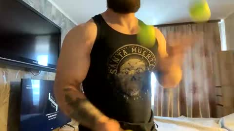 muscularjuggler online show from 02-04-26, 05:57