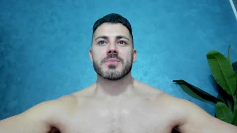 Snapshot of muscularmaster chatting on 01-18-25, 10:06 muscularmaster onlyfans online show from 01-18-25, 10:06